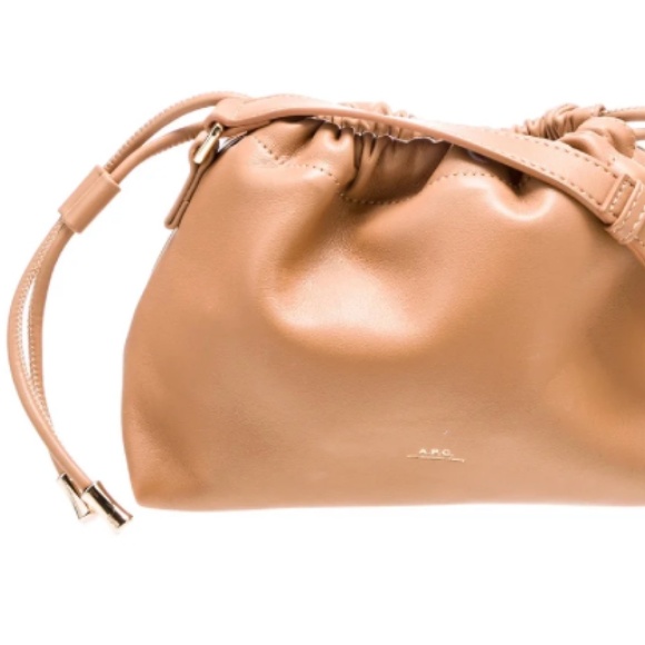 A.P.C. Clutch - Picture 1 of 7